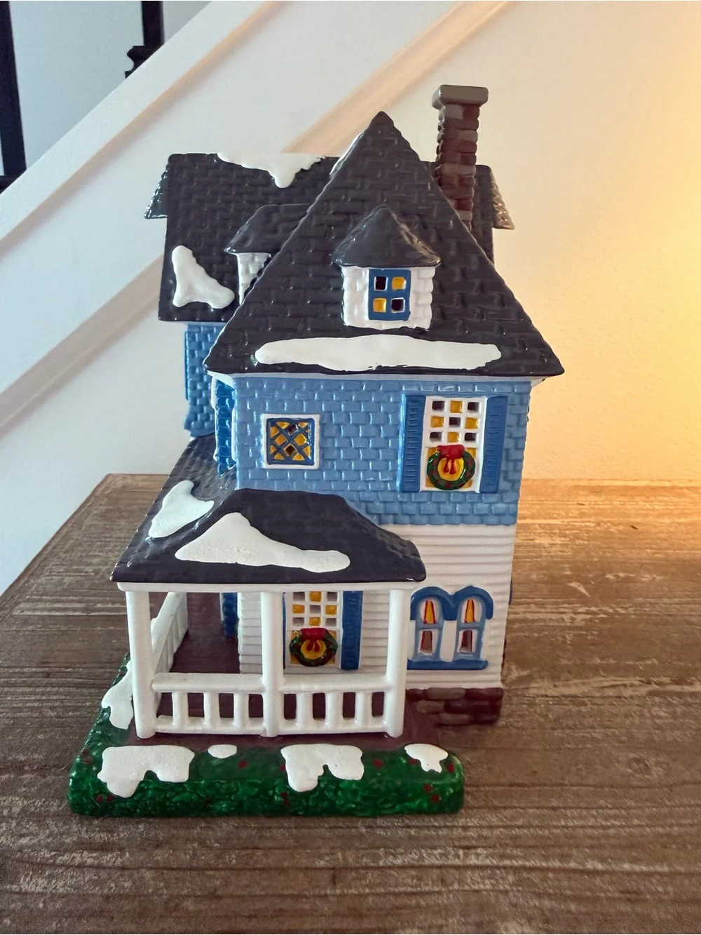 Department 56 American Architecture Series Snow Village Shingle Victorian